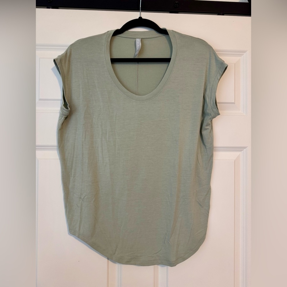 Athleta Cloudlight Stratus Tee in Opal Green